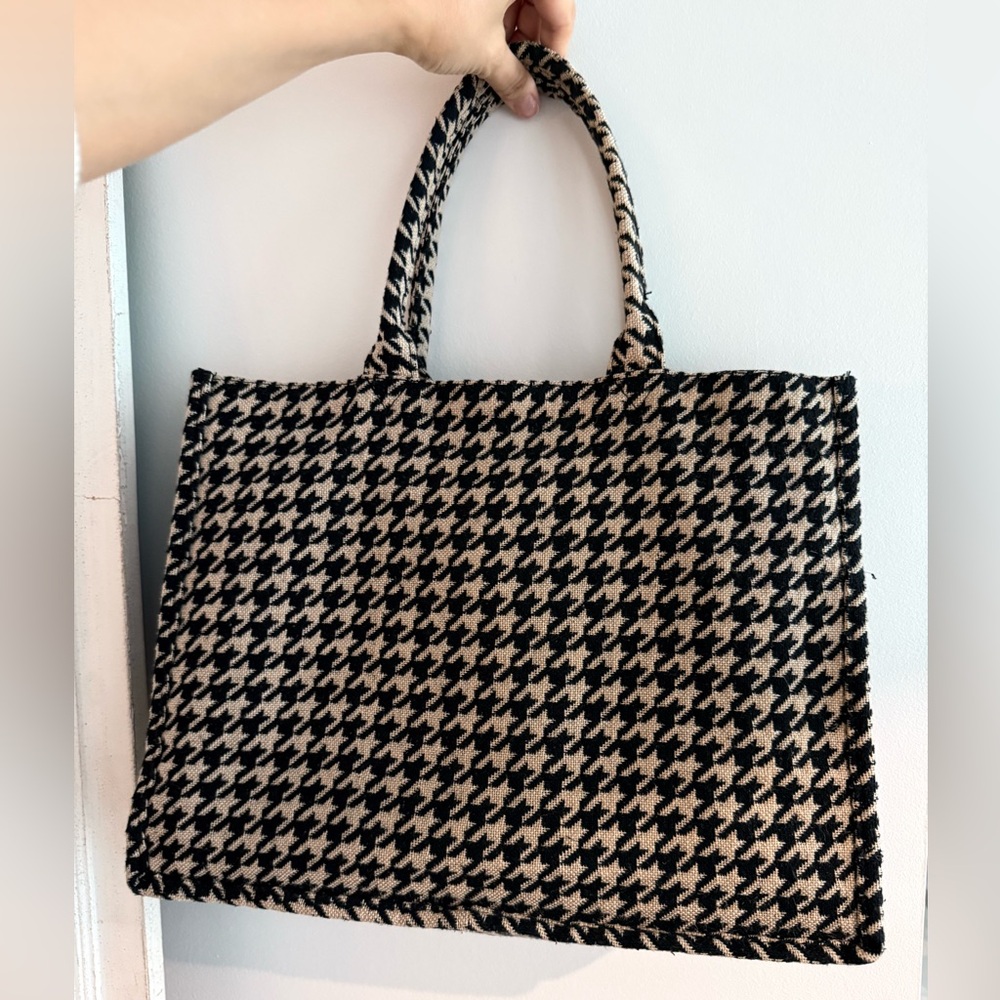 H&M Houndstooth Black and Cream Tote Bag